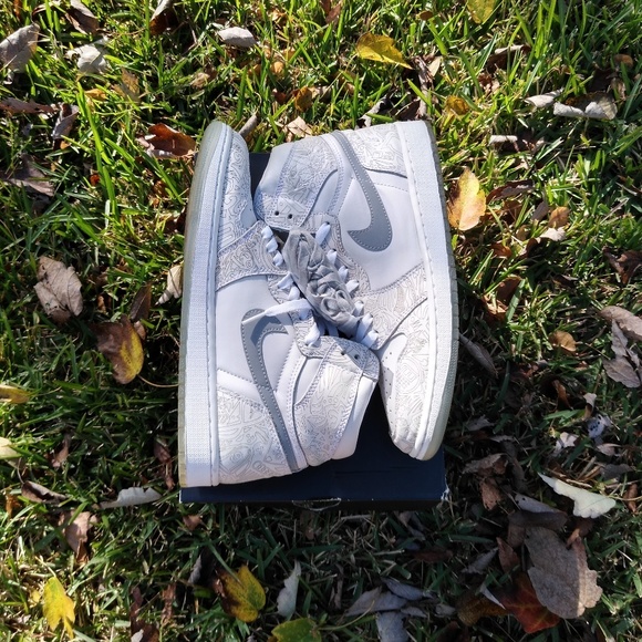 LASER 1S 30TH ANNIVERSARY - Picture 4 of 4